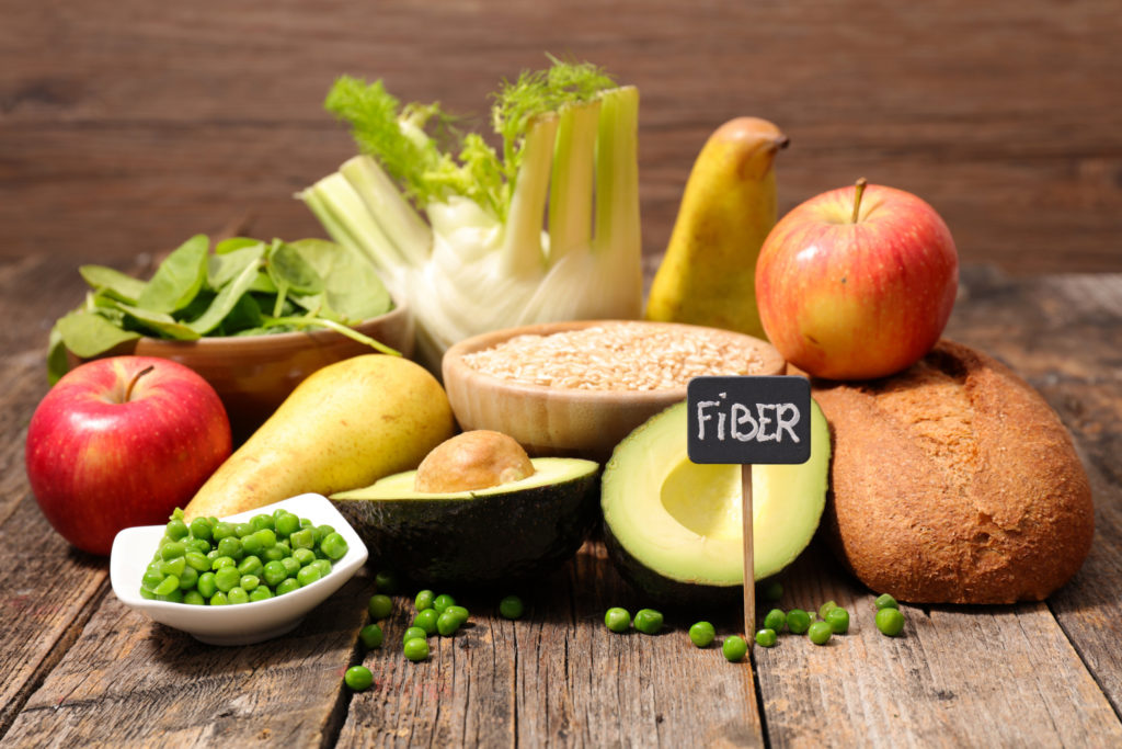 Foodstuffs rich in fiber – avocado, peas, fennel, spinach…