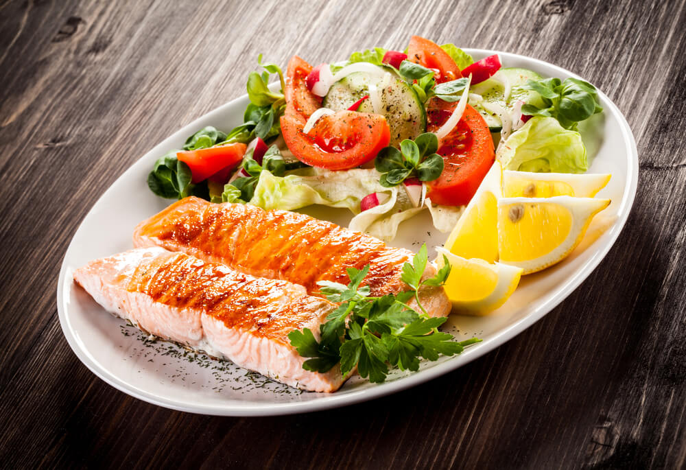 Рыба является одним из основных продуктов средиземноморской диеты.